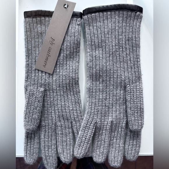 ply cashmere Accessories - NWT Ply cashmere 100% cashmere grey gloves OS